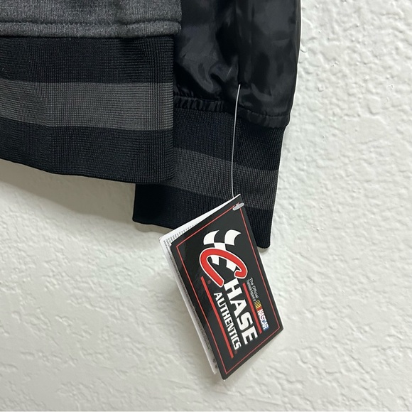 NWT Chase Authentics #56 Martin Truex Jr. Embroidered Windbreaker, Size XL - Picture 6 of 6